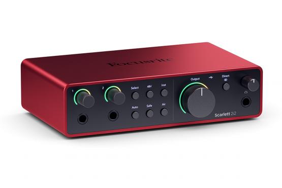 Focusrite Scarlett 2i2 4th Gen: 4