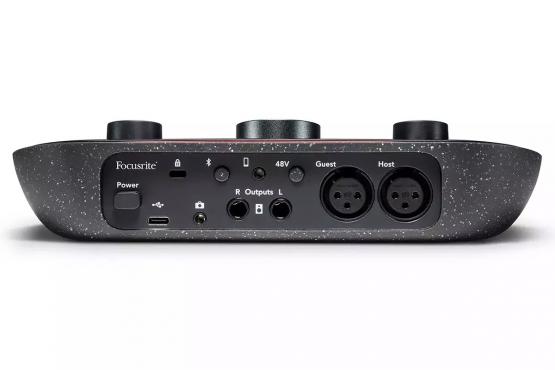 Focusrite Vocaster Two: 3