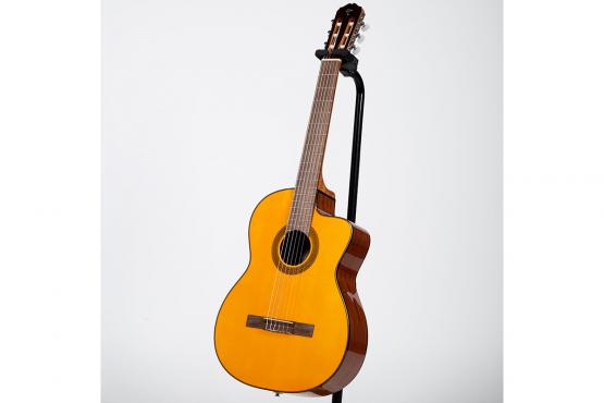 Takamine GC1CE NAT: 3