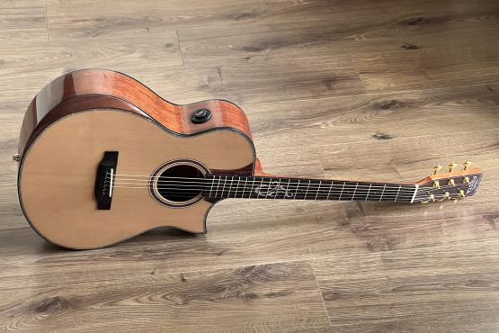 Fiesta GRAND II TransAcoustic: 2