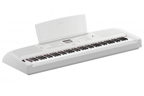 Yamaha DGX-670 (White): 2