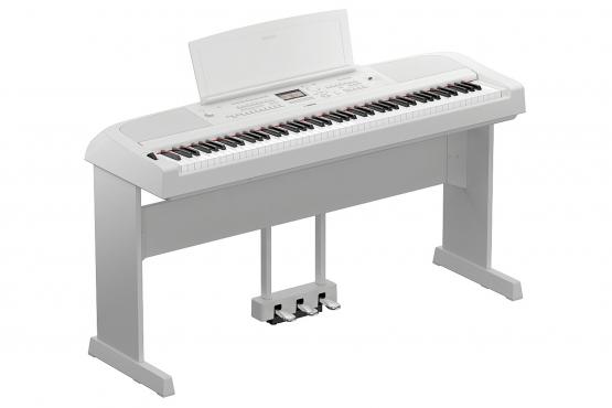 Yamaha DGX-670 (White): 4