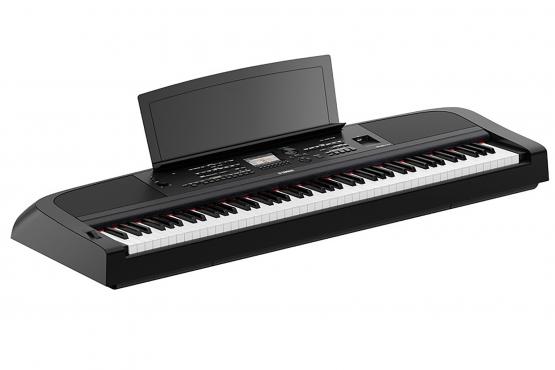 Yamaha DGX-670 (Black): 2