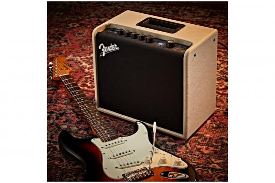 Fender Mustang LT25 Blonde: 2