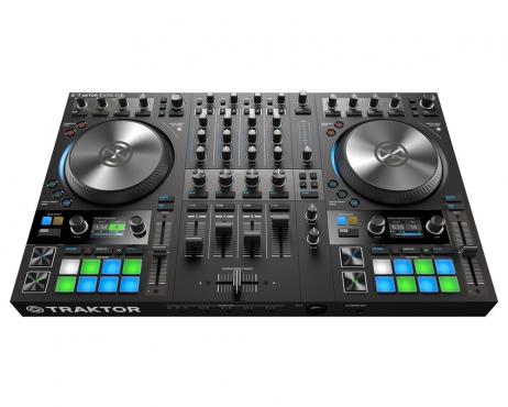 Native Instruments Traktor Kontrol S4 MK3: 4