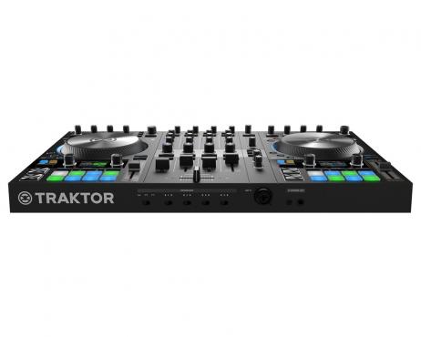 Native Instruments Traktor Kontrol S4 MK3: 3